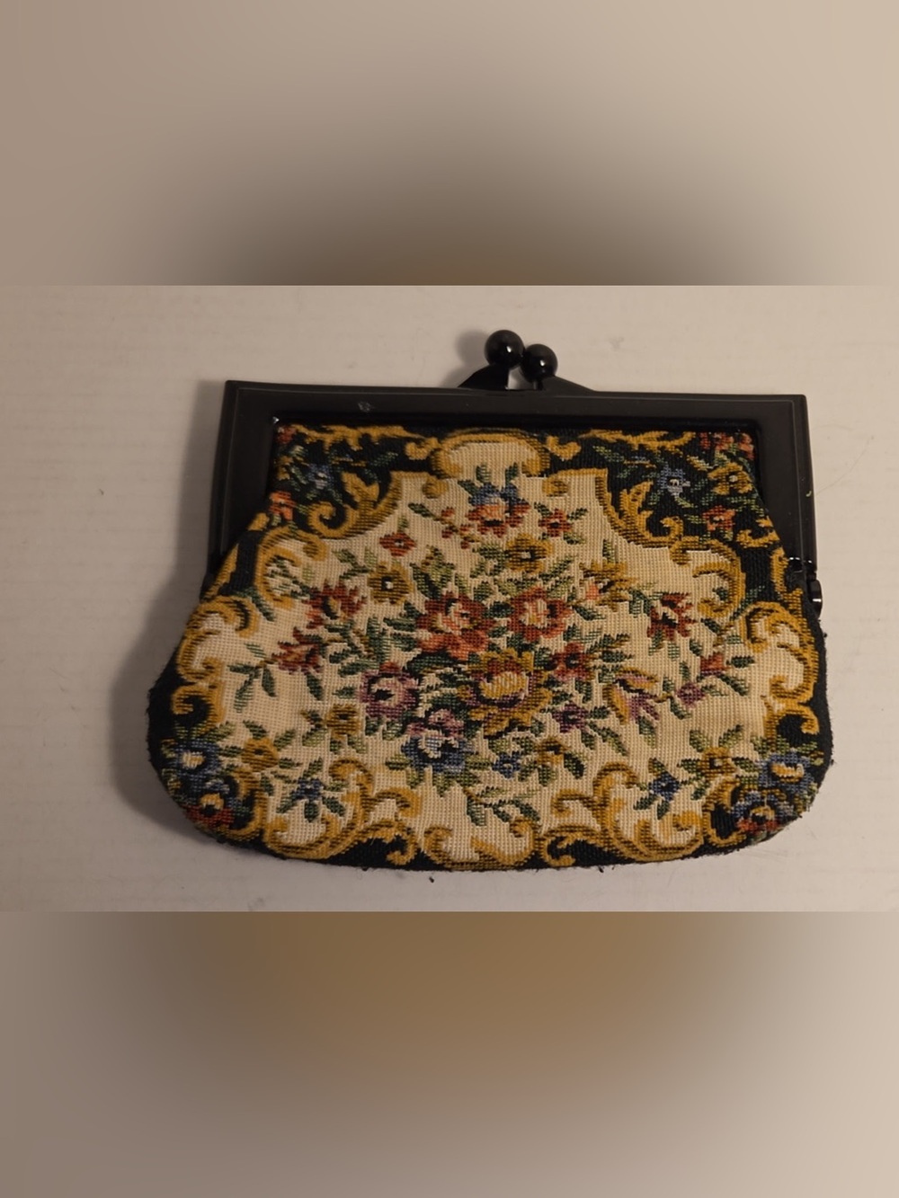 Vintage Tapestry Embroidered Coin Purse Kiss Lock Clutch